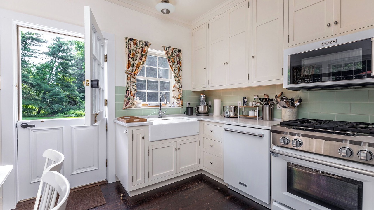 Photo of Kitchen in Lakeside