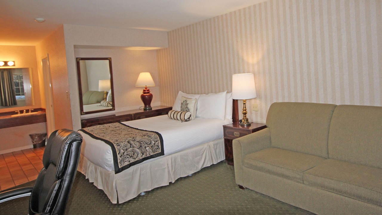 Photo of Bedroom in Salem