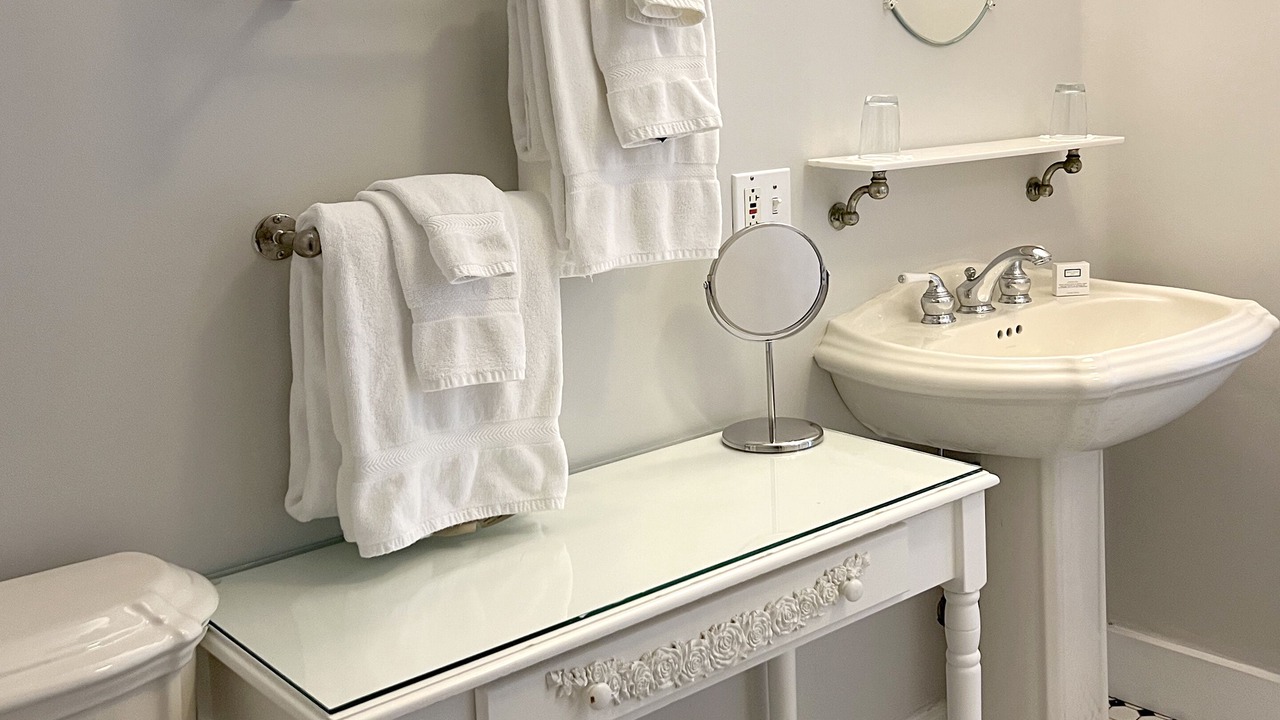 Photo of Bathroom in Lenox