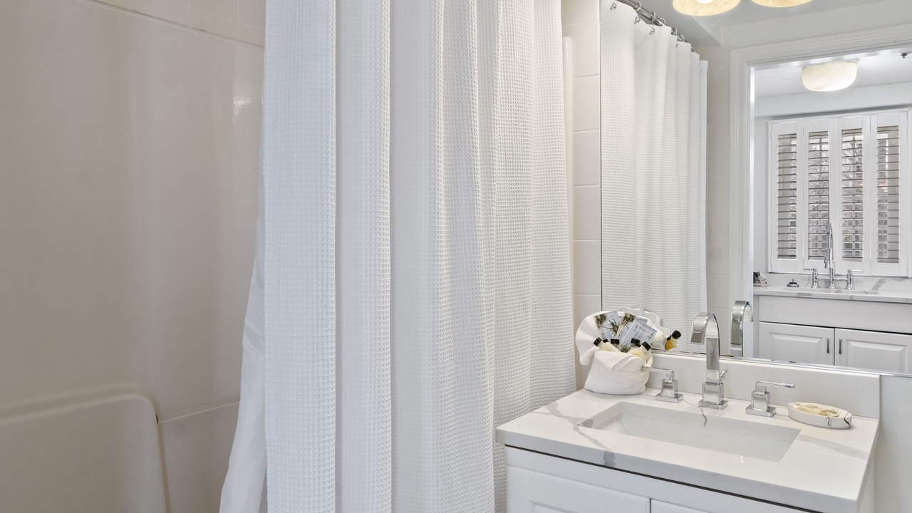 Photo of Bathroom in Ogunquit