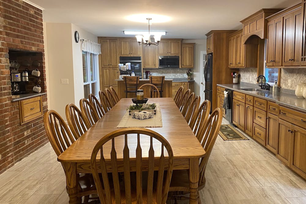 Photo of Kitchen in Oaks Corners