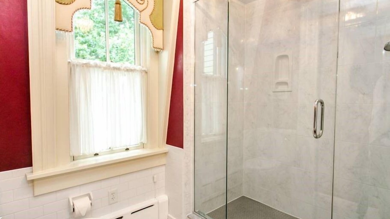 Photo of Bathroom in Old Wethersfield Historic District