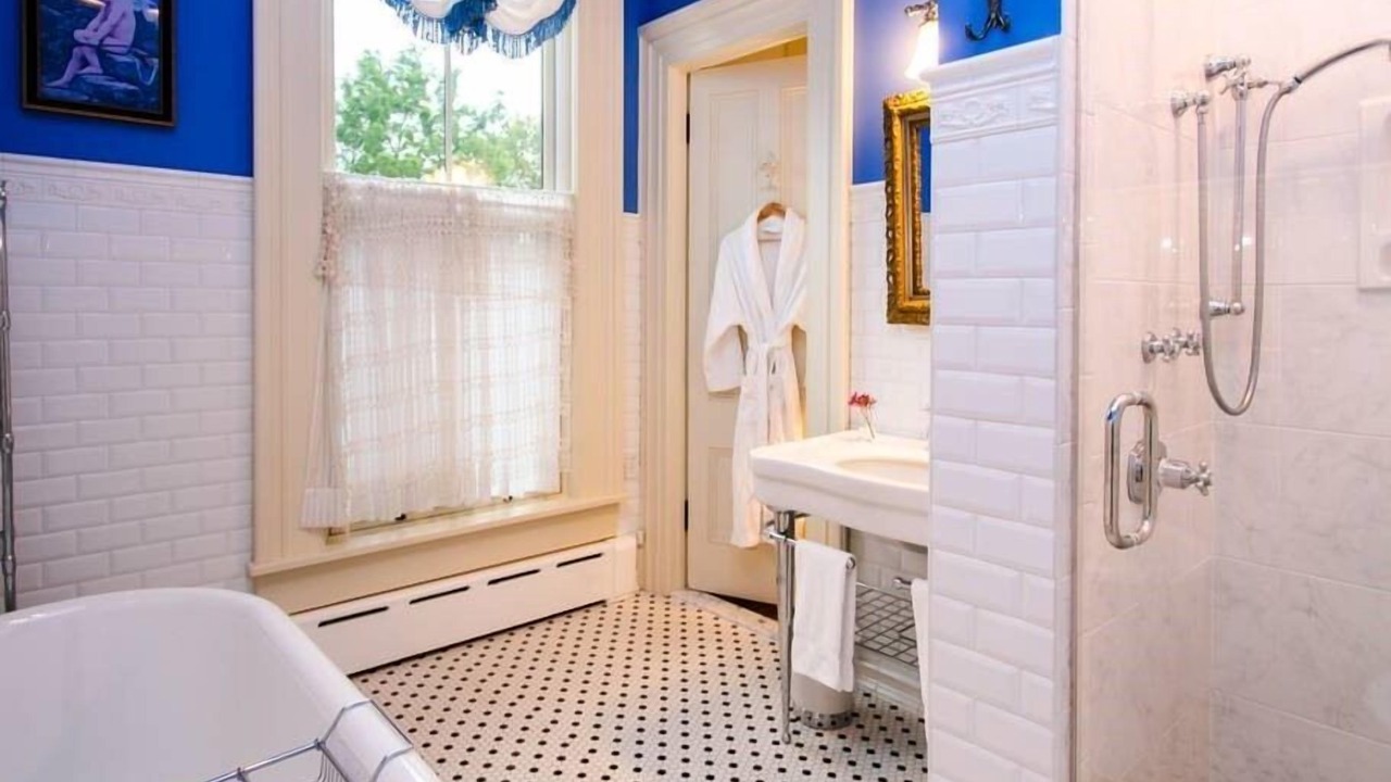 Photo of Bathroom in Old Wethersfield Historic District