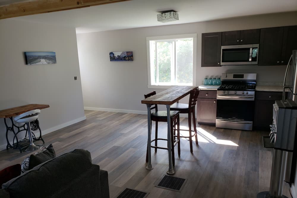 Photo of Livingroom in Waterbury