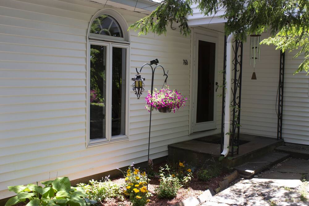 Photo of Outdoor in Lenox