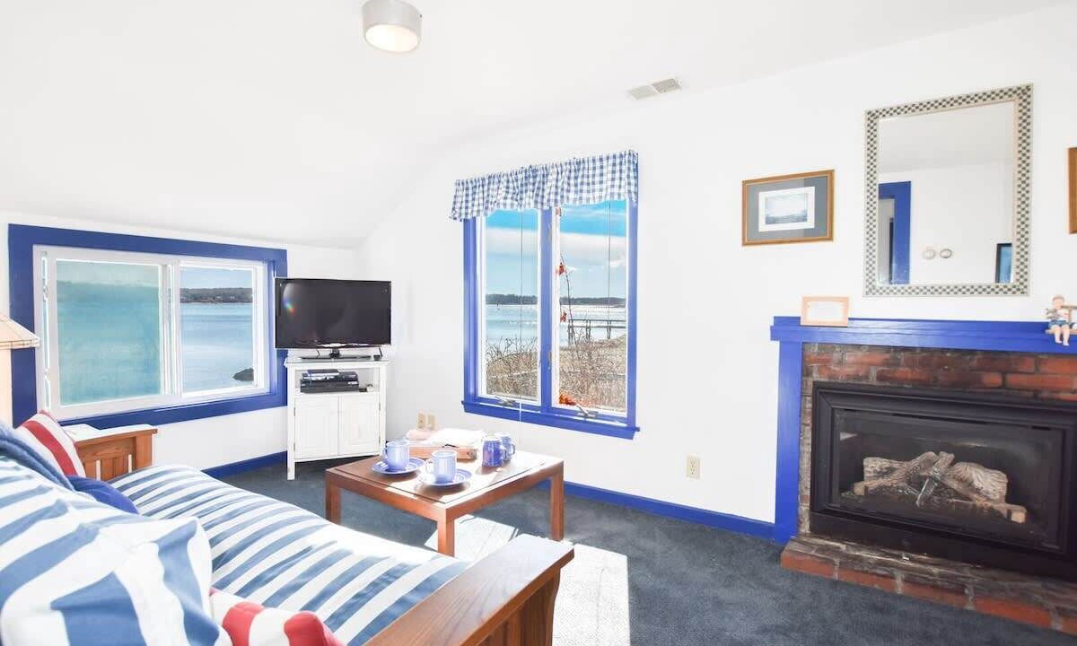 Photo of Livingroom in Eastham