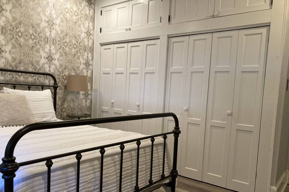 Photo of Bedroom in Arlington