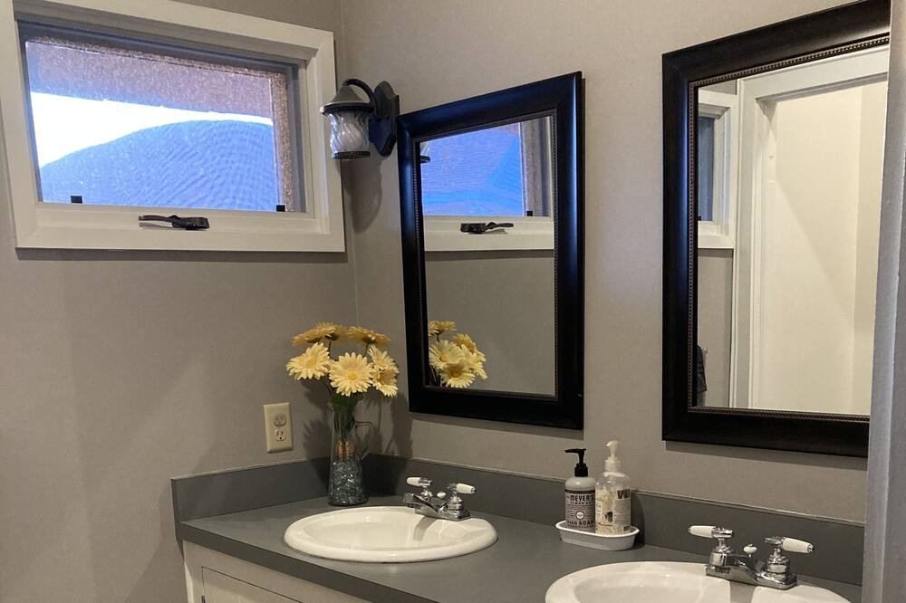 Photo of Bathroom in Arlington