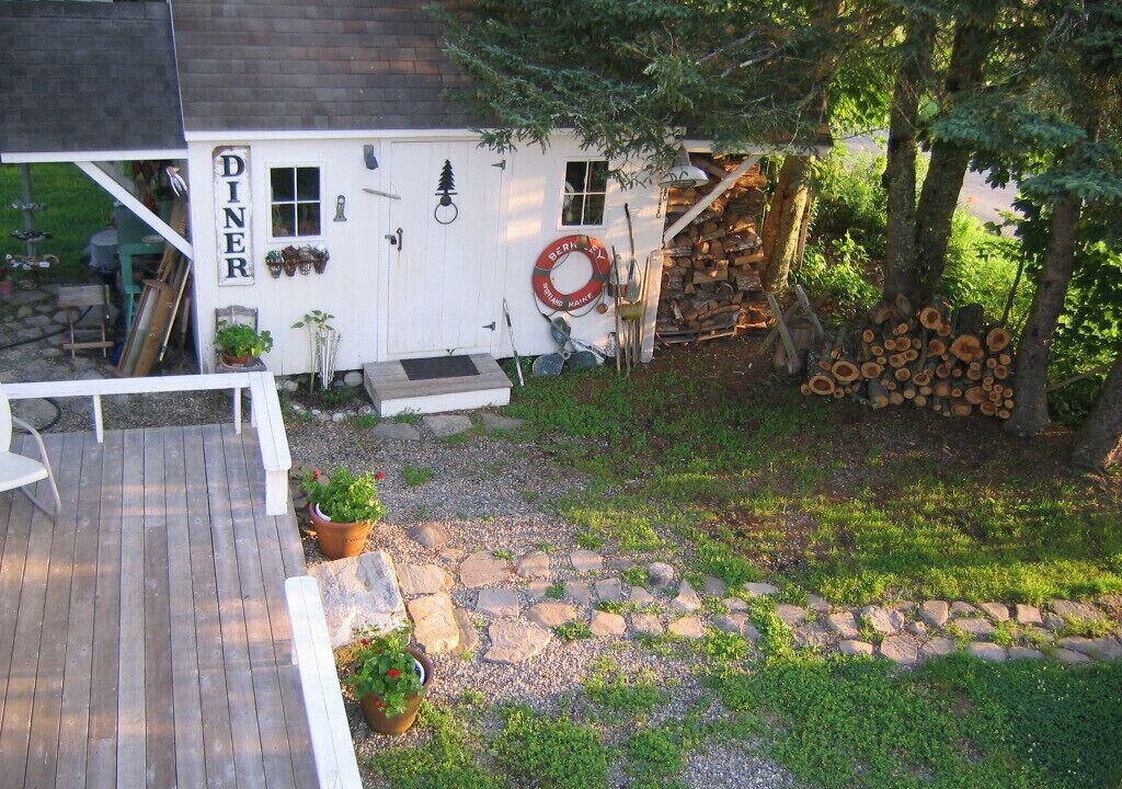 Photo of Outdoor in Round Pond