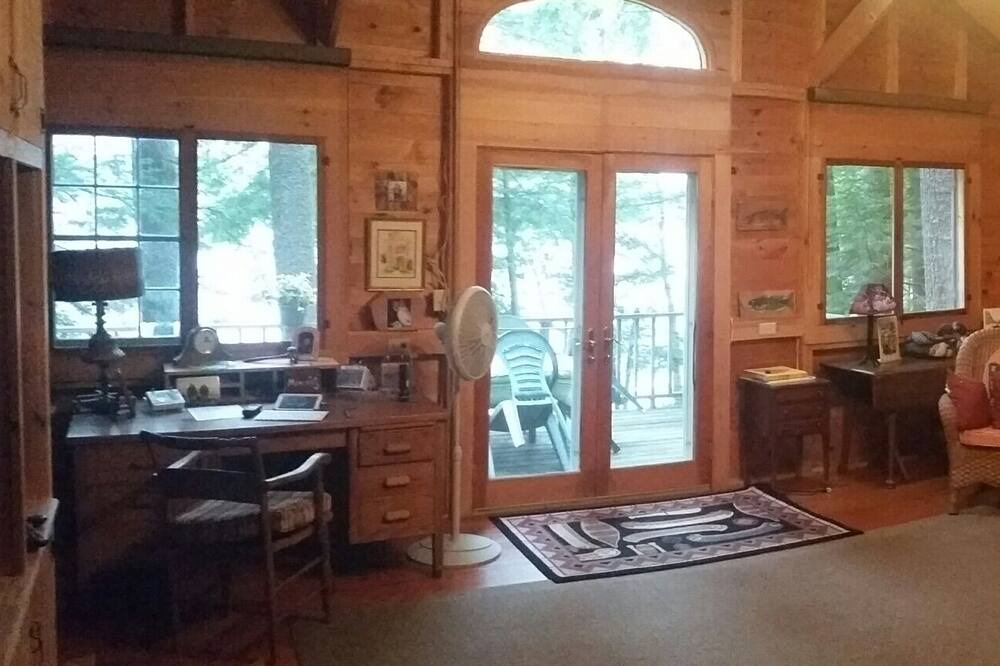 Photo of Livingroom in Holderness