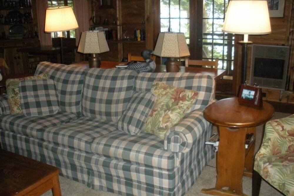 Photo of Livingroom in Holderness
