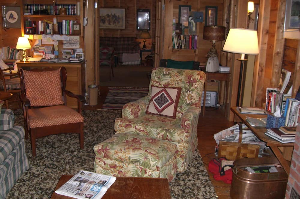 Photo of Livingroom in Holderness
