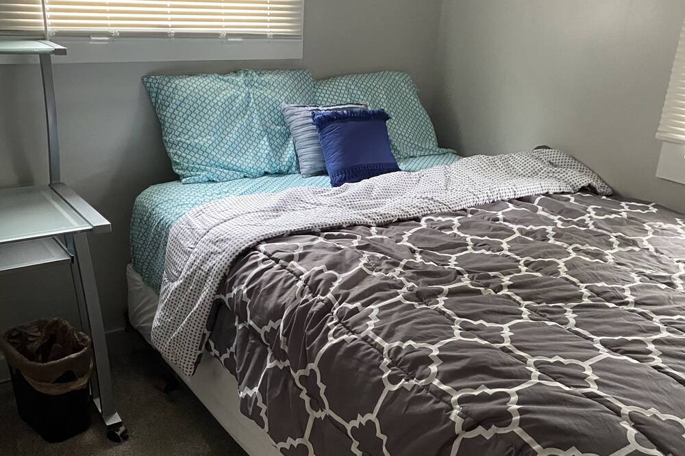 Photo of Bedroom in Castleton