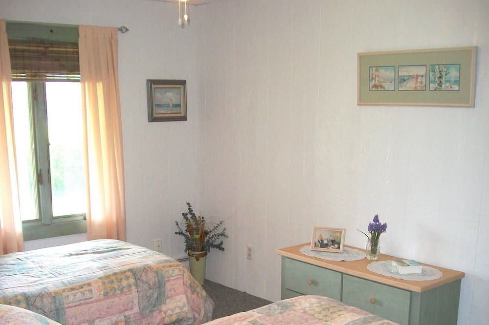Photo of Bedroom in Eastward Look