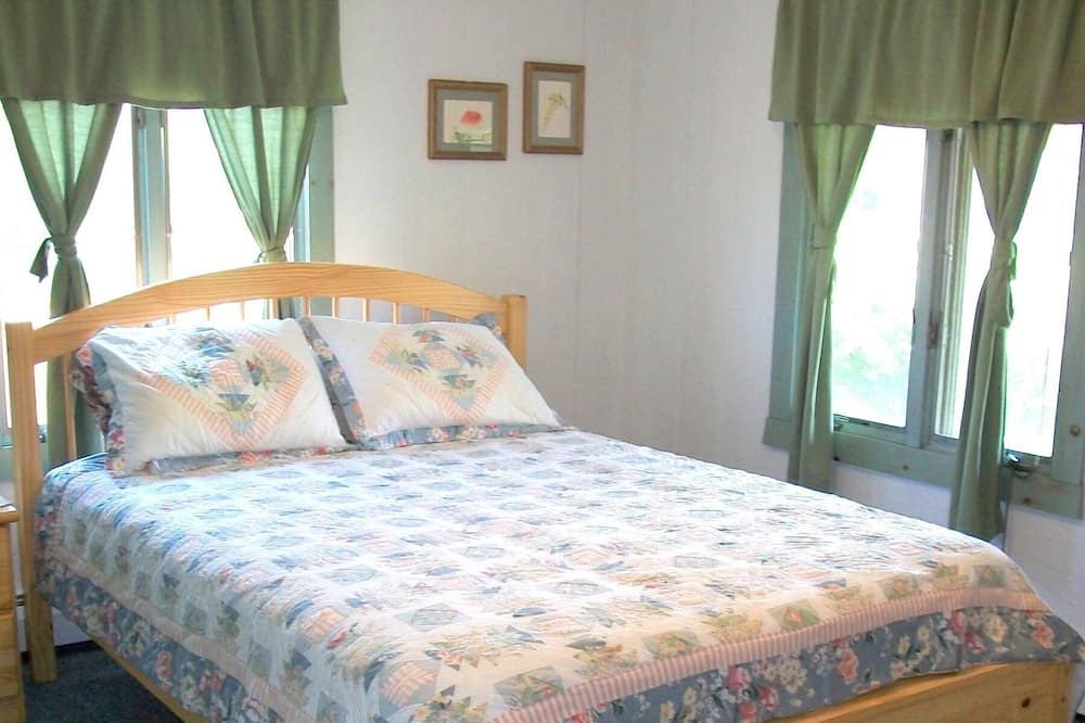 Photo of Bedroom in Eastward Look