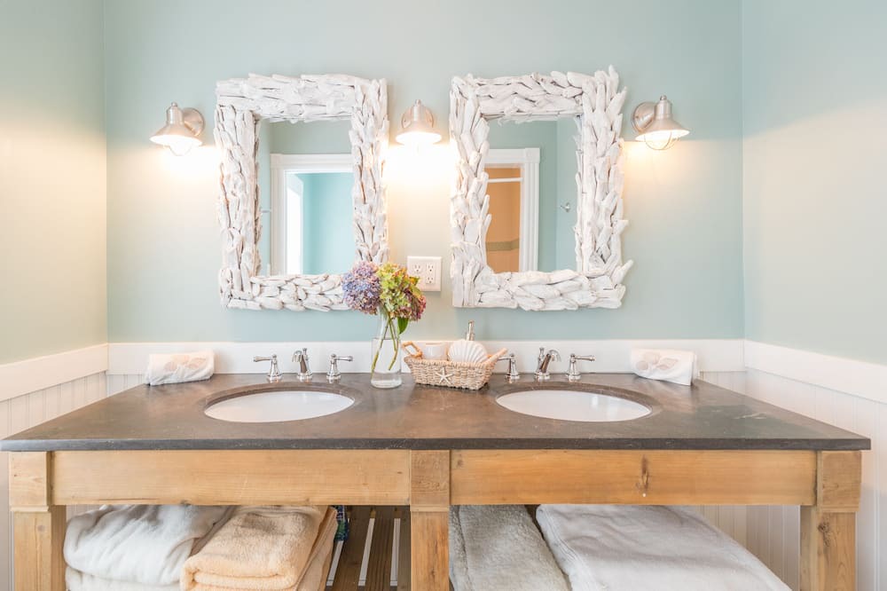 Photo of Bathroom in Devon