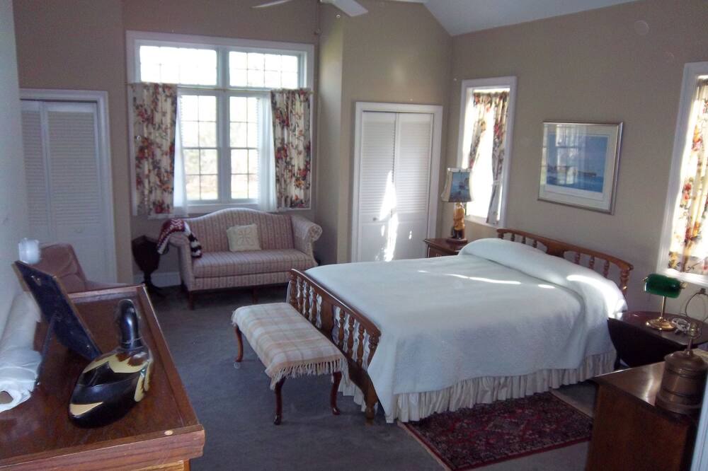 Photo of Others in West Tisbury