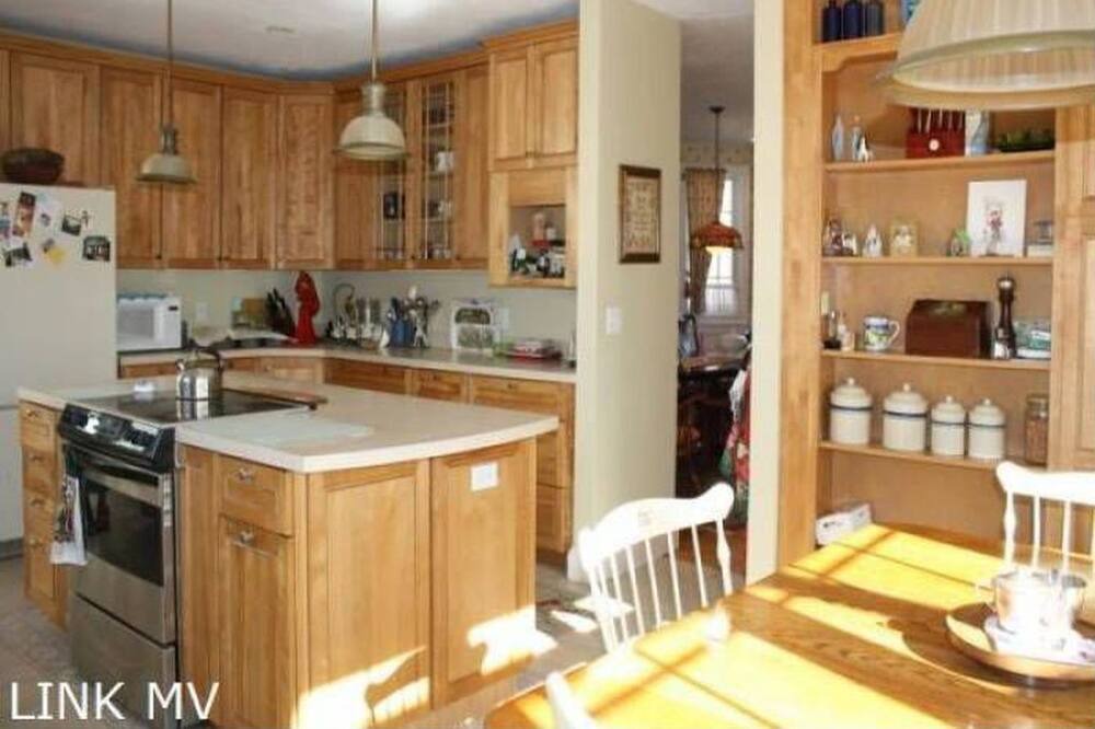 Photo of Kitchen in West Tisbury