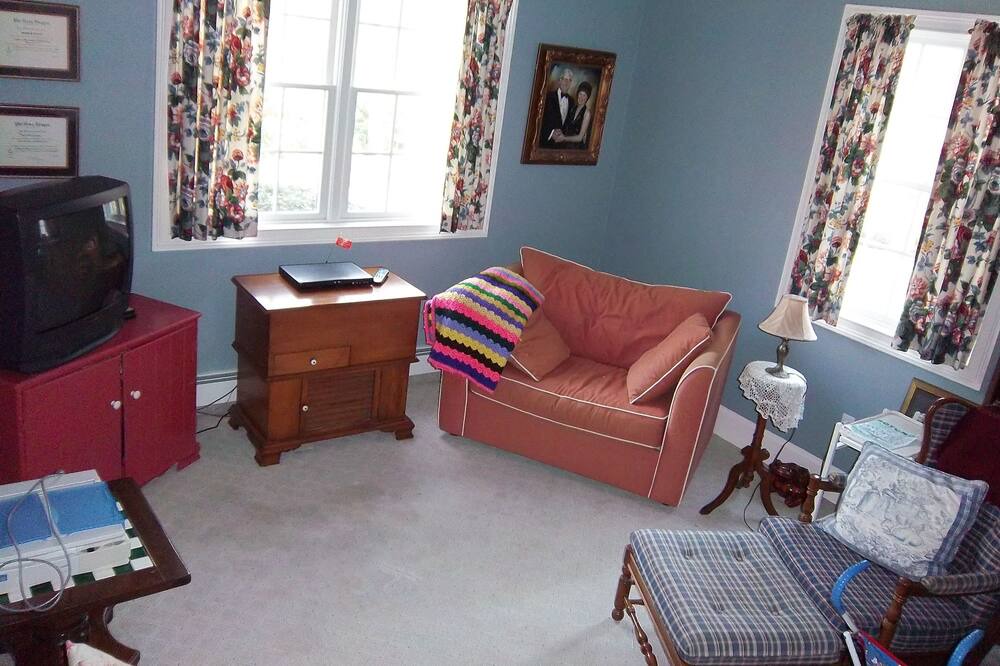 Photo of Bedroom in West Tisbury