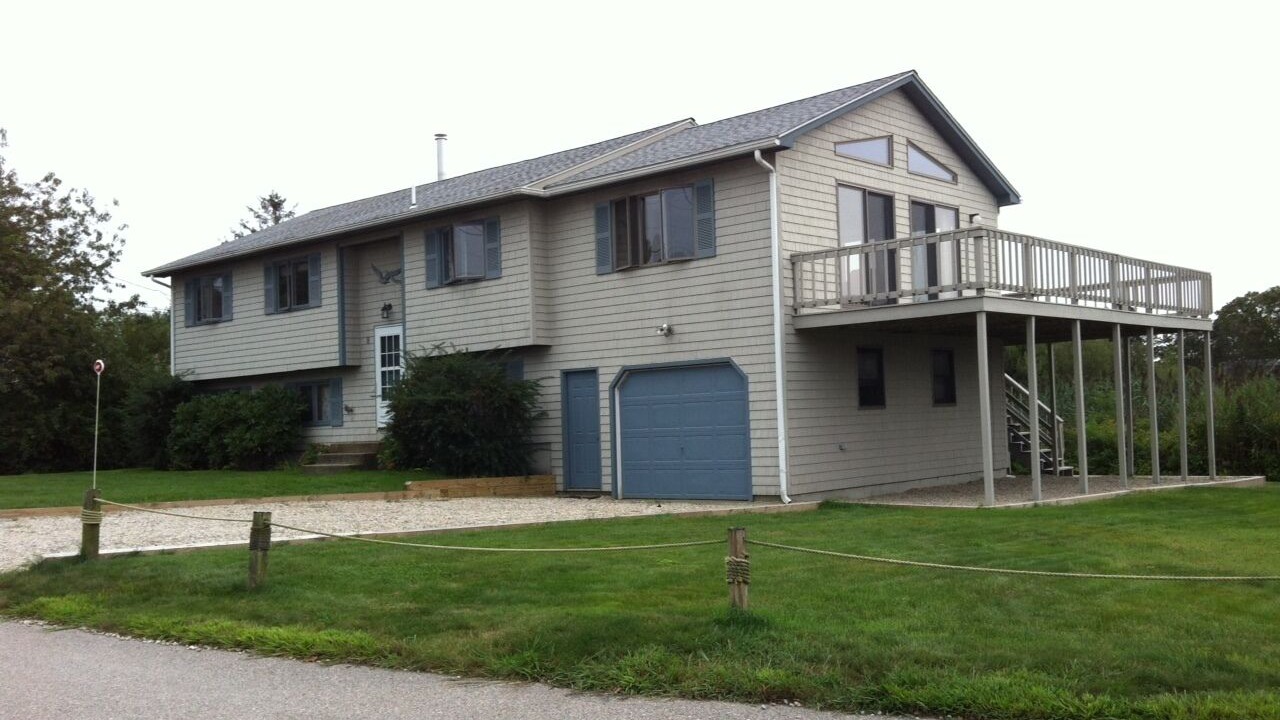 Photo of Buildings in Narragansett