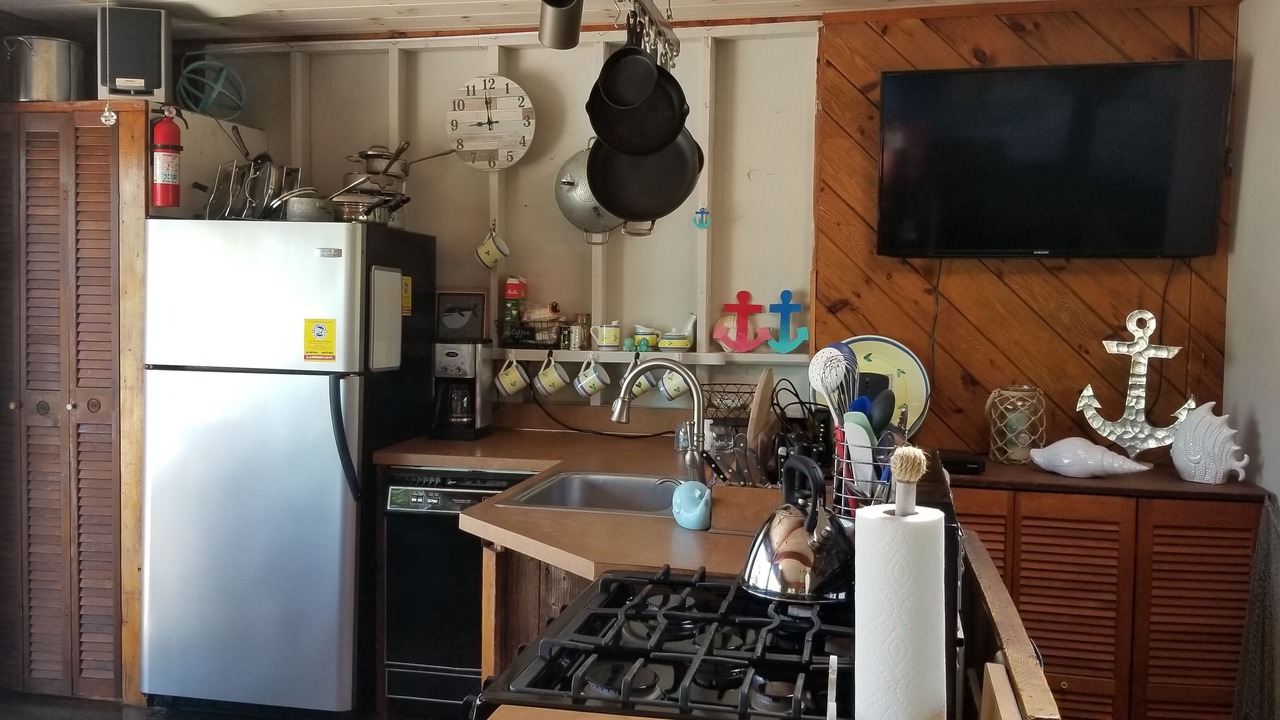 Photo of Kitchen in Davis Park
