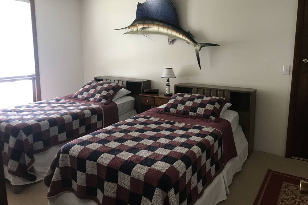 Photo of Bedroom in Mashpee Neck