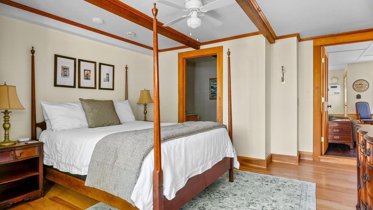 Photo of Bedroom in Dennis