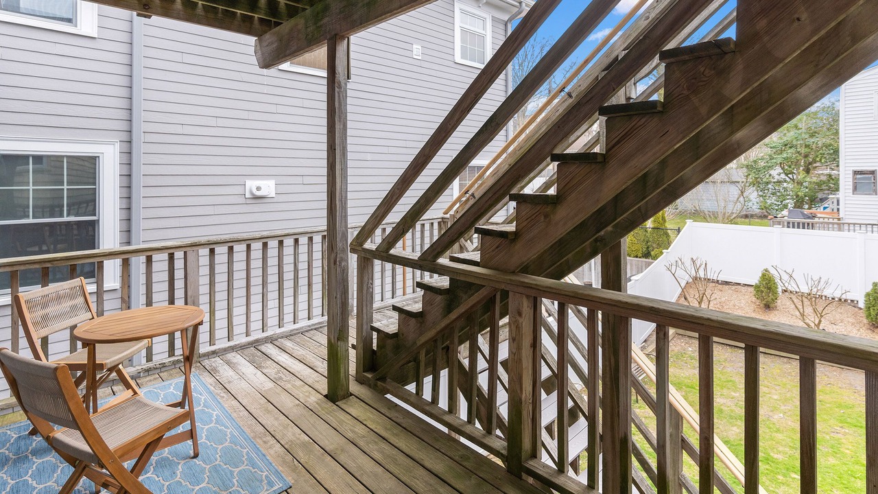 Photo of Patio Balcony in Yachting Village