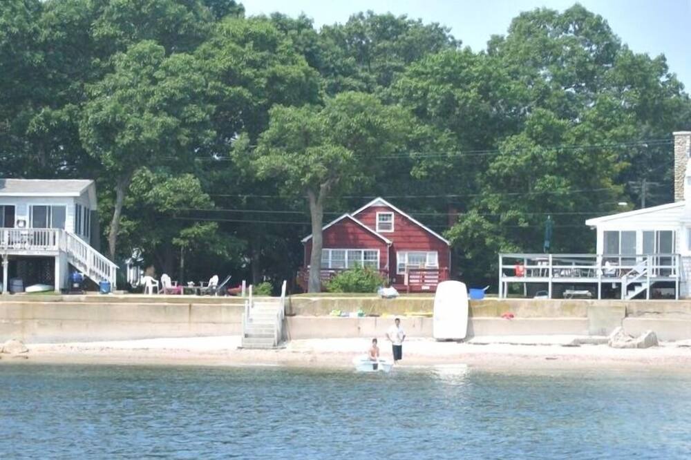 Photo of Others in Niantic