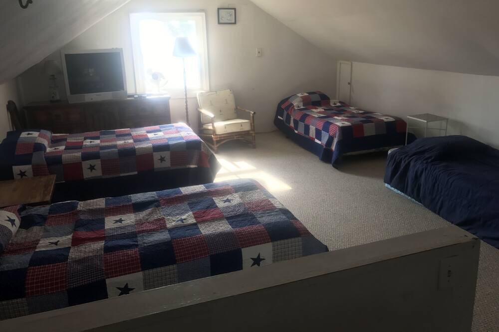 Photo of Bedroom in Niantic