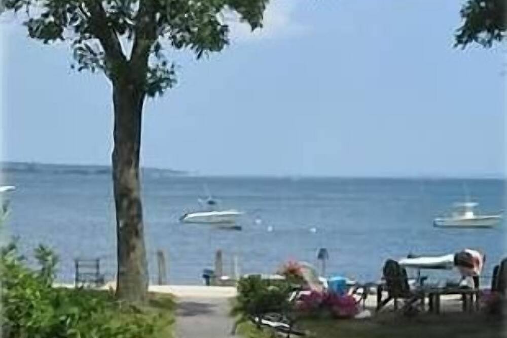 Photo of Others in Niantic
