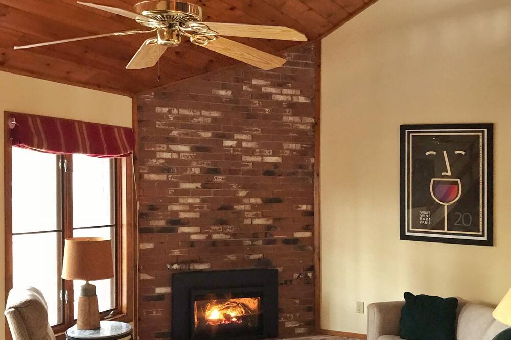 Photo of Livingroom in North Conway