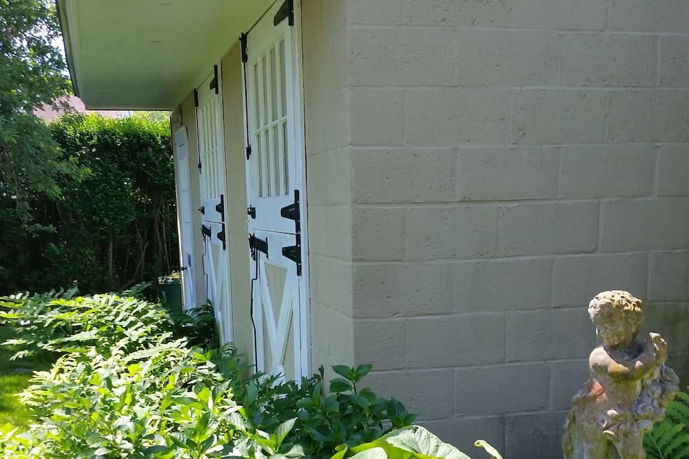 Photo of Outdoor in Fifth Ward