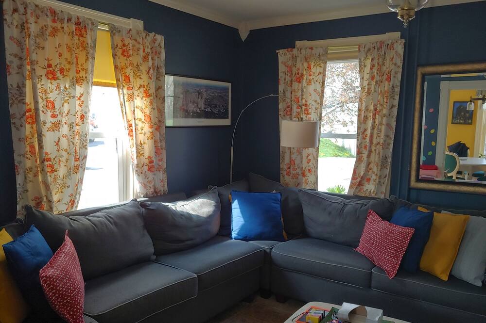 Photo of Livingroom in Dover