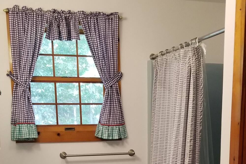Photo of Bathroom in West Tisbury