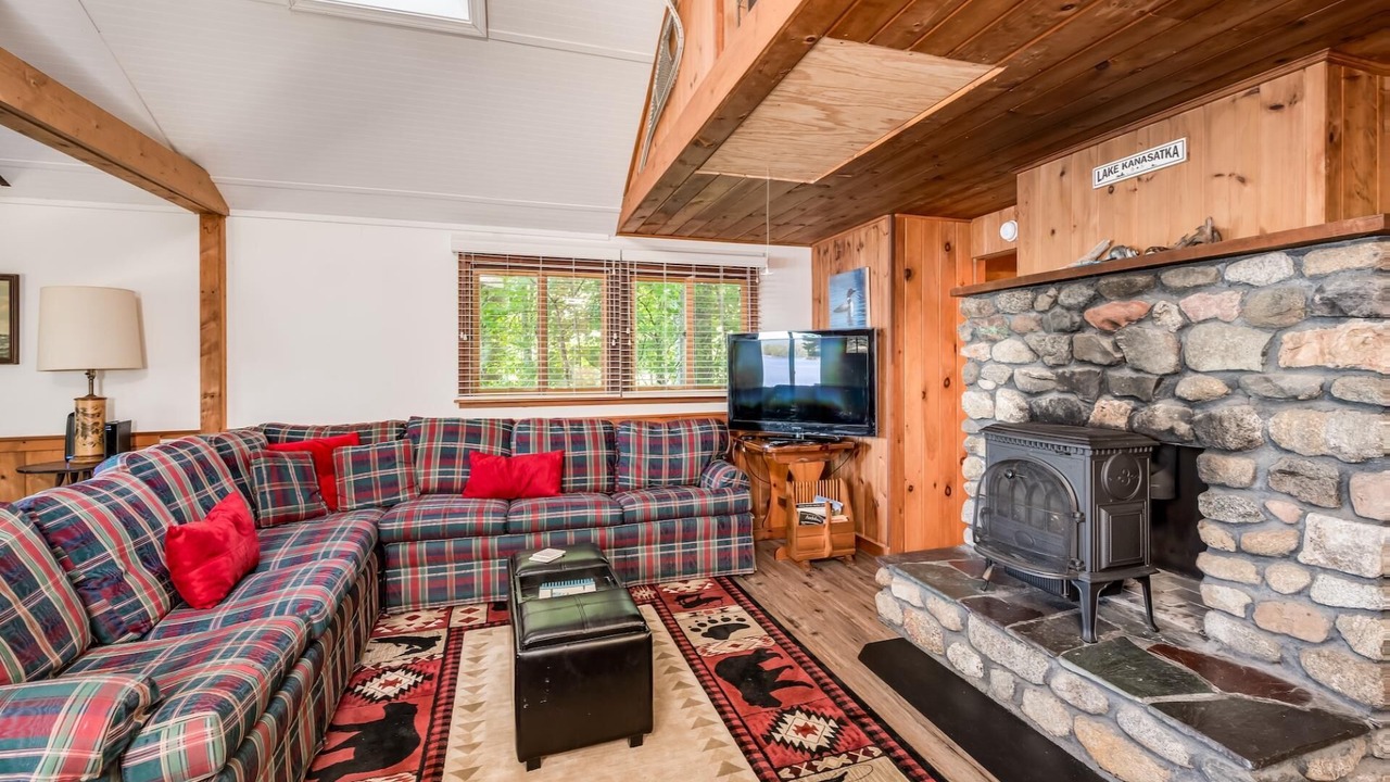 Photo of Livingroom in Moultonborough