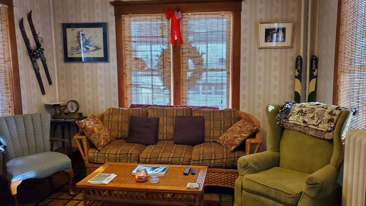 Photo of Livingroom in North Creek