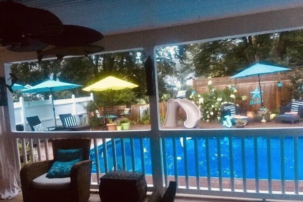 Photo of Outdoor in Niantic