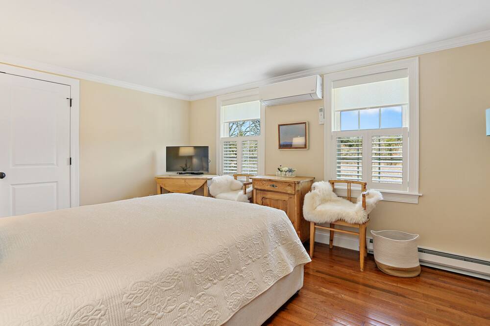 Photo of Bedroom in North Chatham