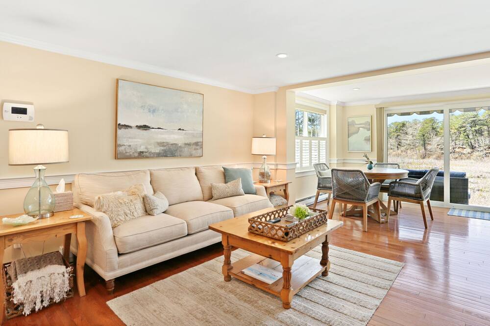 Photo of Livingroom in North Chatham