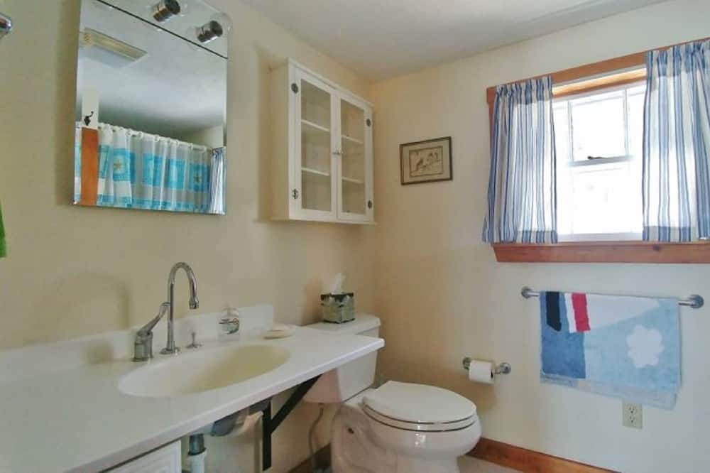 Photo of Bathroom in Brunswick