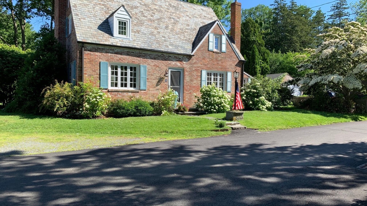 Photo of Outdoor in Top of the Hill