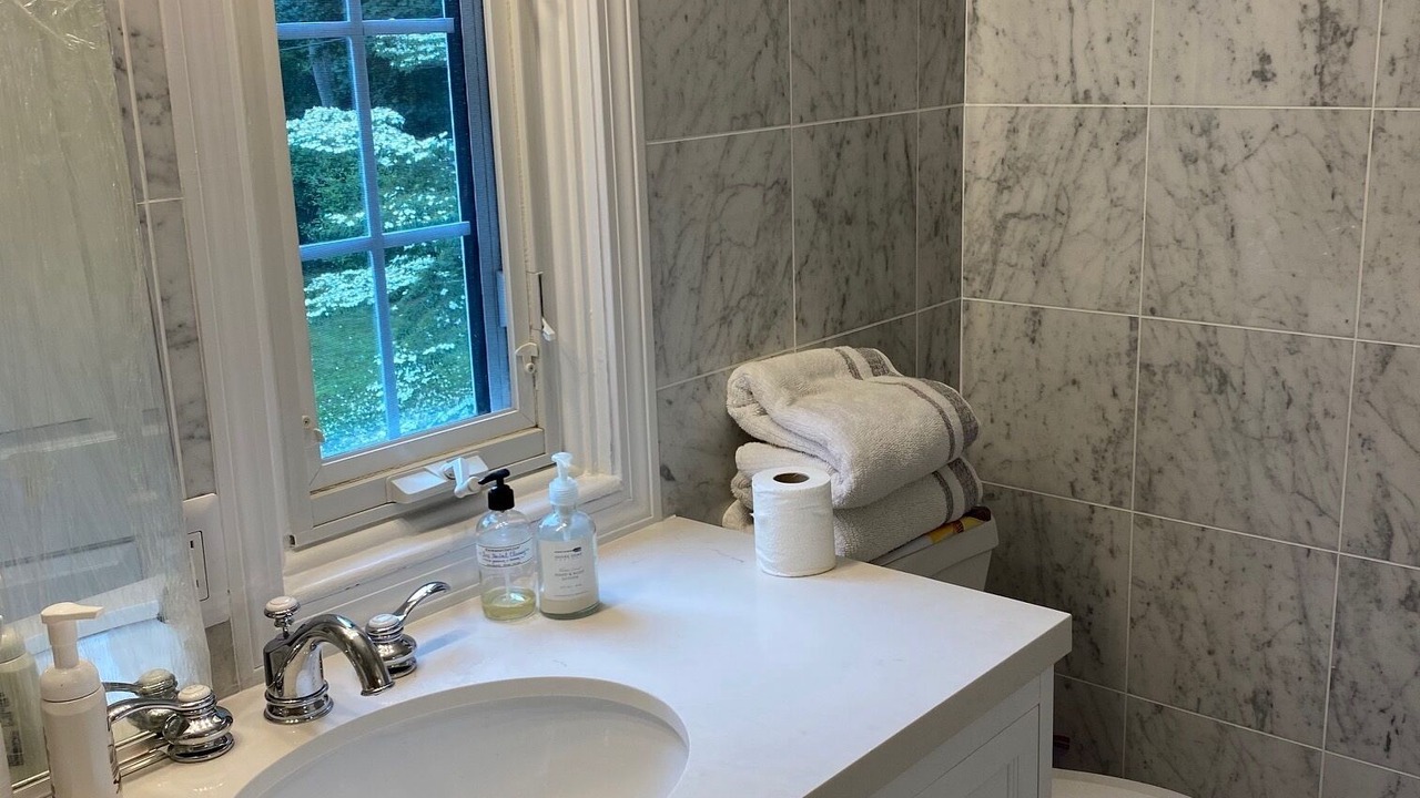 Photo of Bathroom in Top of the Hill