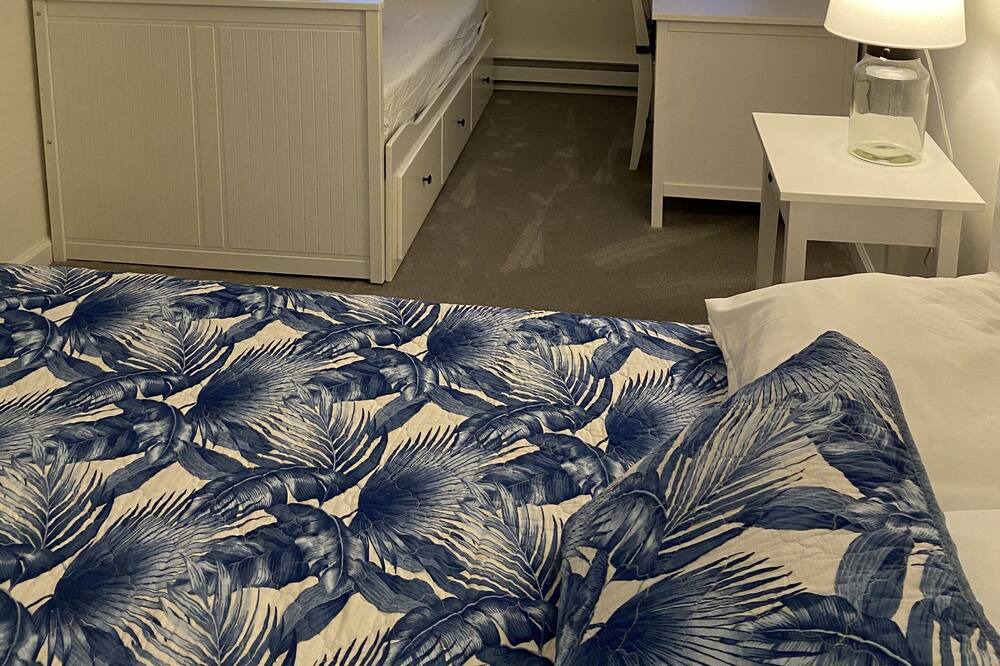 Photo of Bedroom in Westbrook Center