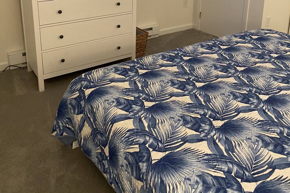 Photo of Bedroom in Westbrook Center