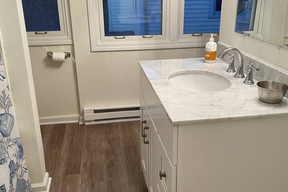 Photo of Bedroom in Westbrook Center