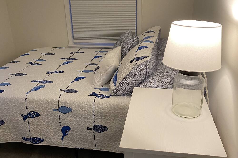 Photo of Bedroom in Westbrook Center