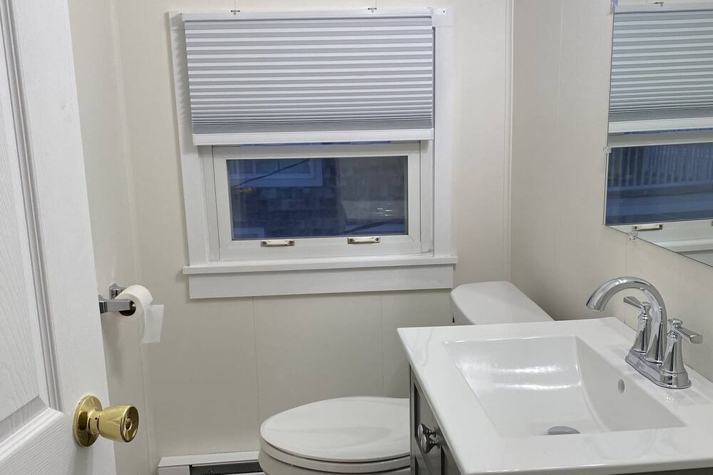 Photo of Bathroom in Westbrook Center