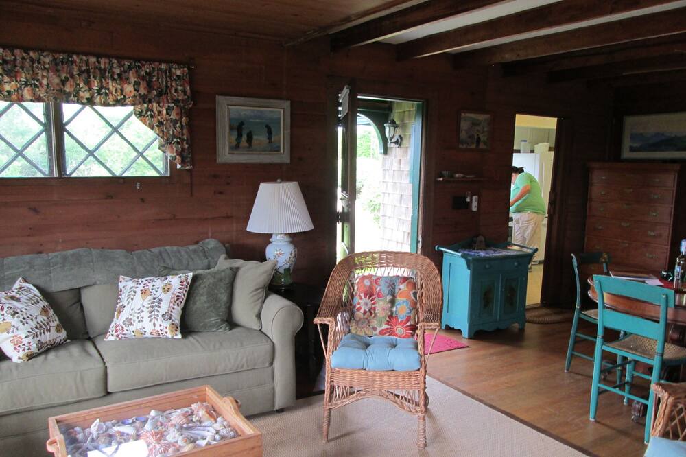 Photo of Bedroom in Weekapaug