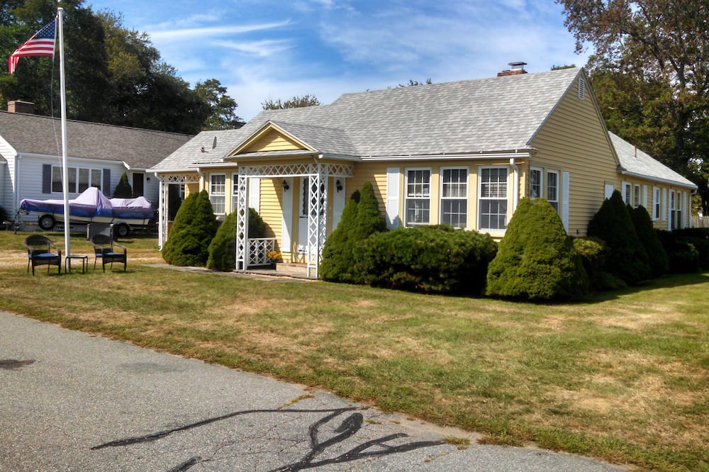 Photo of Outdoor in Niantic